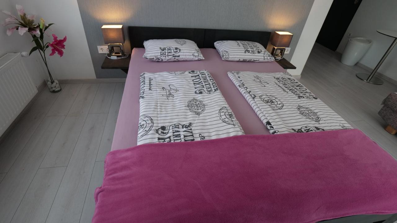 Anna Villa Fuered Boutique Rooms バラトンフレド エクステリア 写真