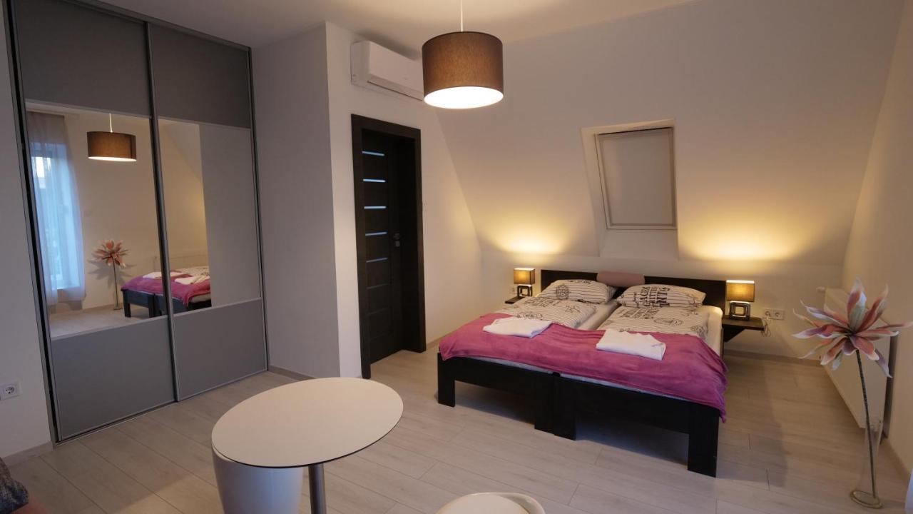 Anna Villa Fuered Boutique Rooms バラトンフレド エクステリア 写真