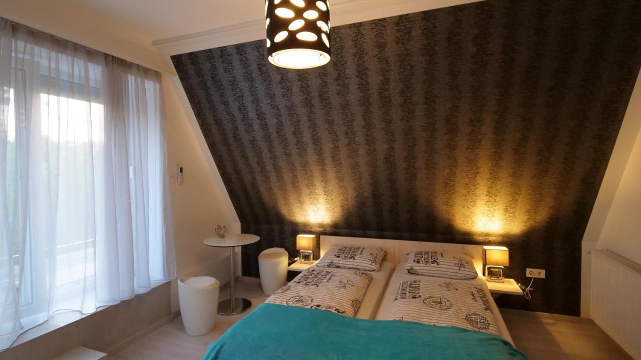 Anna Villa Fuered Boutique Rooms バラトンフレド エクステリア 写真